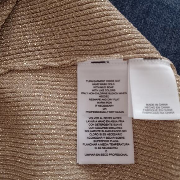 Rachel Roy Cut Out Sweater Fitted Ribbed Gold Metallic S NWT - Picture 7 of 8